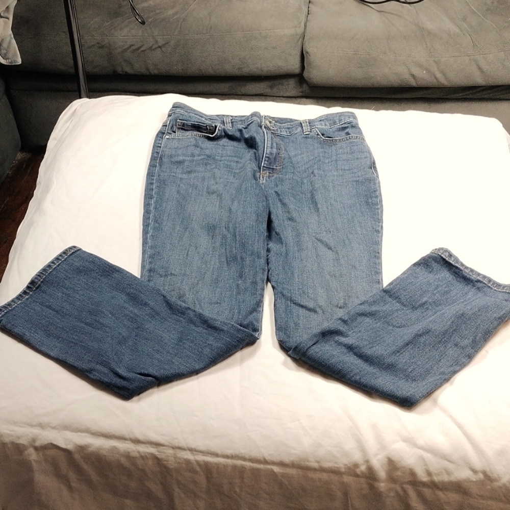Lee relaxed fit straight leg high rise women's jeans size 12